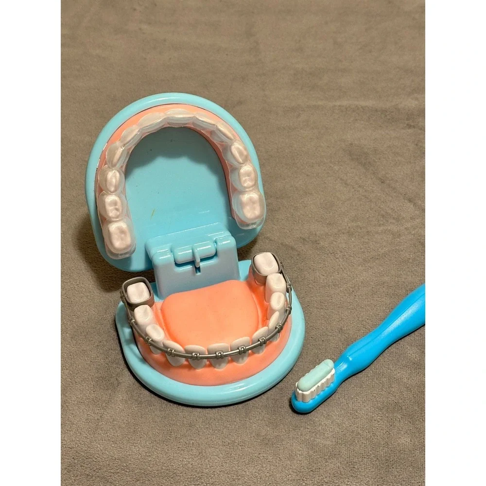 Melissa & Doug Smile Style Dentist Pretend Play Set Teeth Braces Retainer Toy